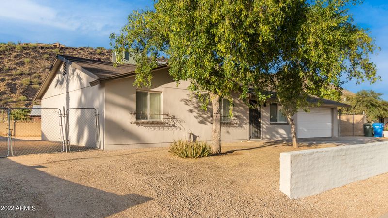 1650 W Thunderbird Rd, Phoenix, AZ 85023