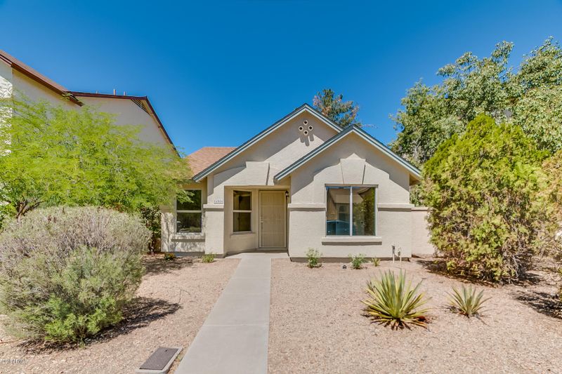 16506 N 68th Dr, Peoria, AZ 85382