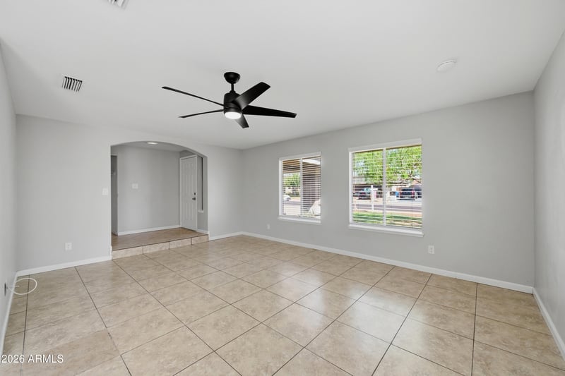 1651 E Apollo Rd, Phoenix, AZ 85042