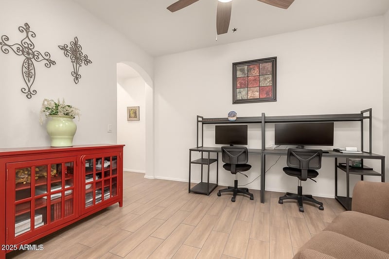 16510 Tether Trl, Surprise, AZ 85387