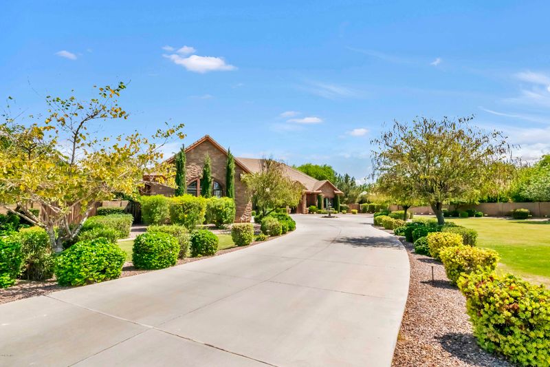 16516 E Pecos Rd, Gilbert, AZ 85295
