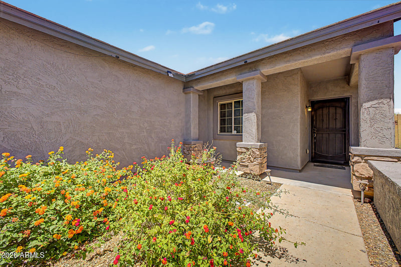 1652 Straight Arrow Ln, Phoenix, AZ 85085