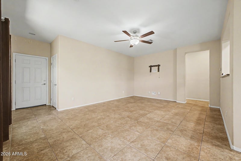 1652 Straight Arrow Ln, Phoenix, AZ 85085