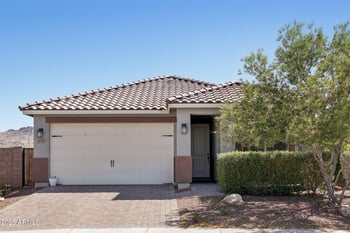16521 Magdalena Ln, Goodyear, AZ 85338