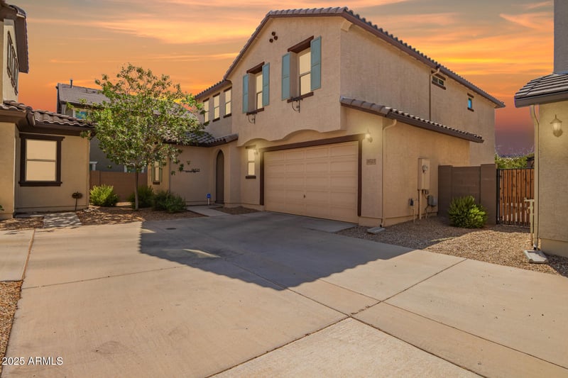 16525 Jenan Dr, Surprise, AZ 85388