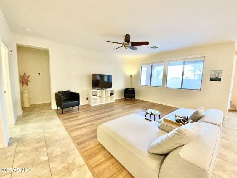 16526 Calle Lejos --, Surprise, AZ 85387