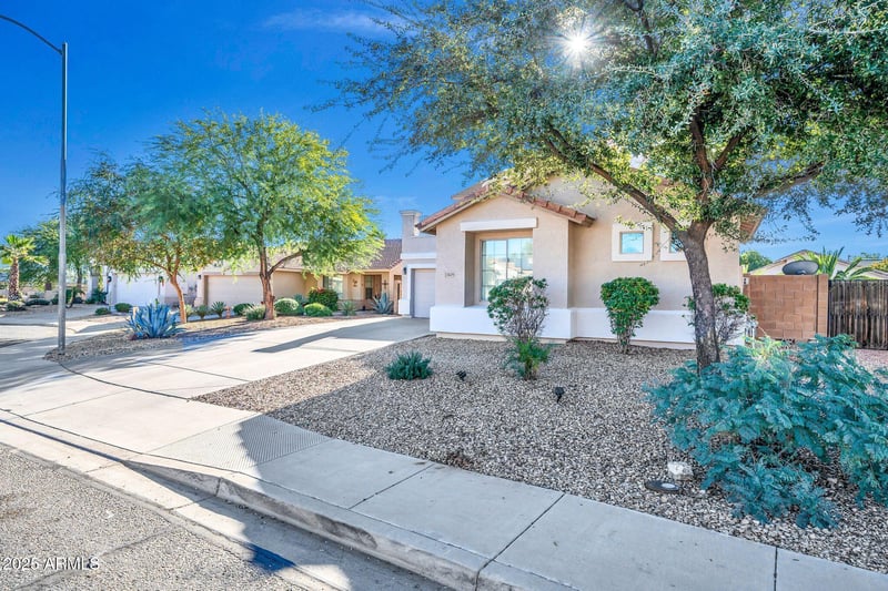 16529 Saguaro Ln, Surprise, AZ 85388