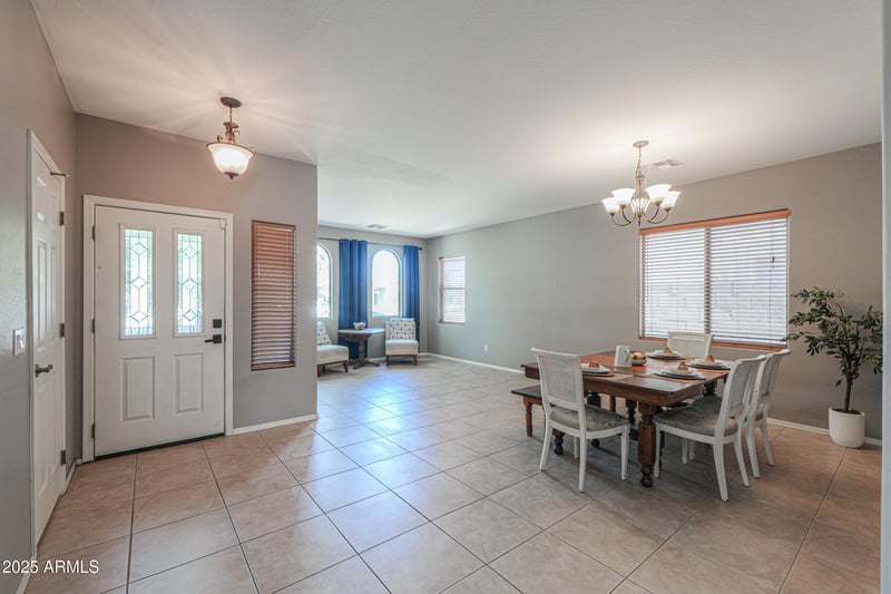 1653 Green Tree Dr, San Tan Valley, AZ 85144
