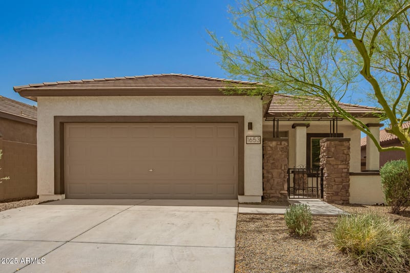1653 Straight Arrow Ln, Phoenix, AZ 85085