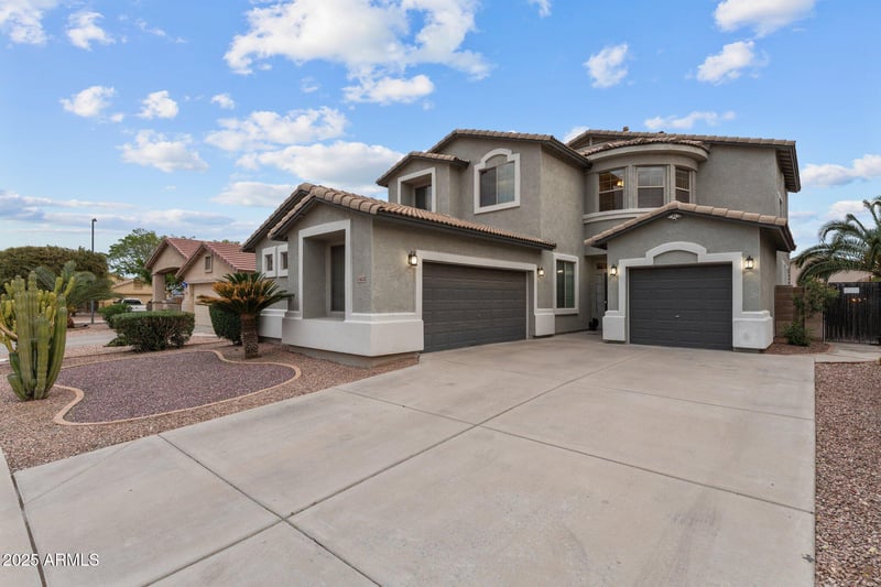 16533 Carmen Dr, Surprise, AZ 85388