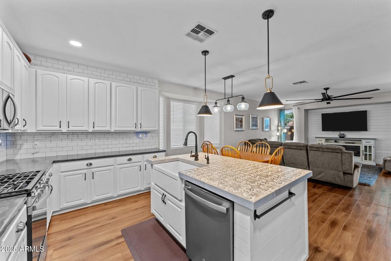 16533 Carmen Dr, Surprise, AZ 85388