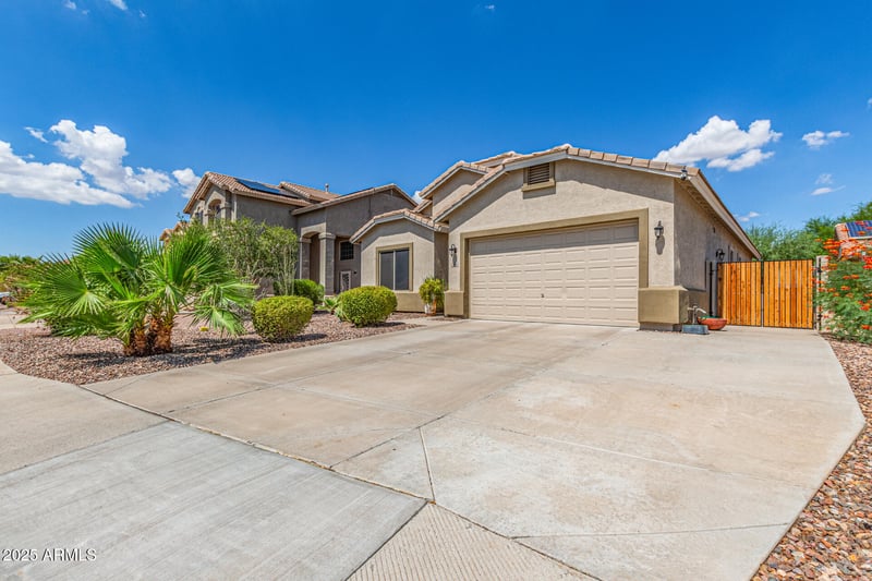 16536 Saguaro Ln, Surprise, AZ 85388