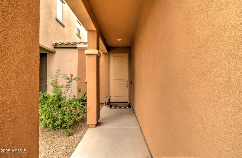 1654 Redwood Ln, Phoenix, AZ 85045