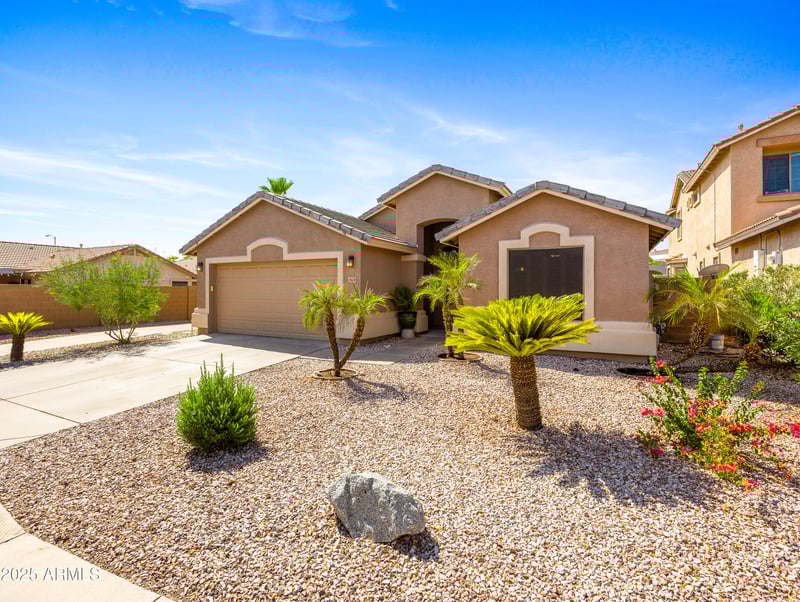 16559 Saguaro Ln, Surprise, AZ 85388