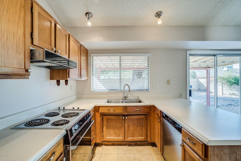 1656 N Temple St, Mesa, AZ 85203