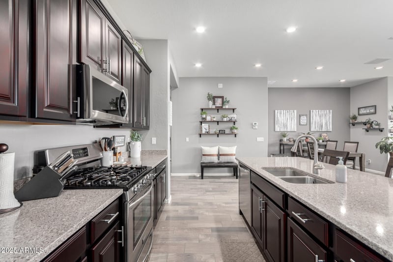 16561 Cielo Grande Ave, Surprise, AZ 85387