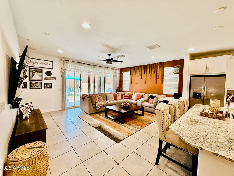 1657 Monte Way, Phoenix, AZ 85041