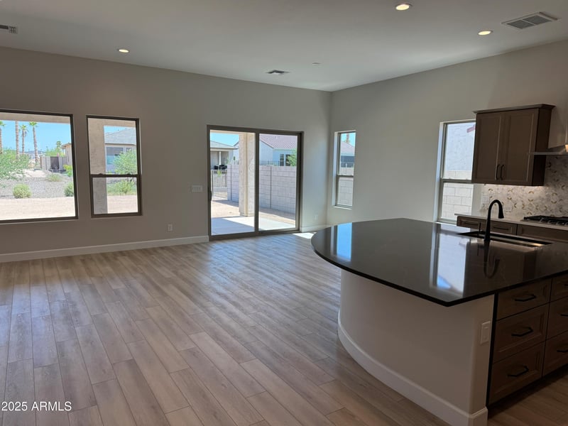 16578 Mulberry Dr, Goodyear, AZ 85395