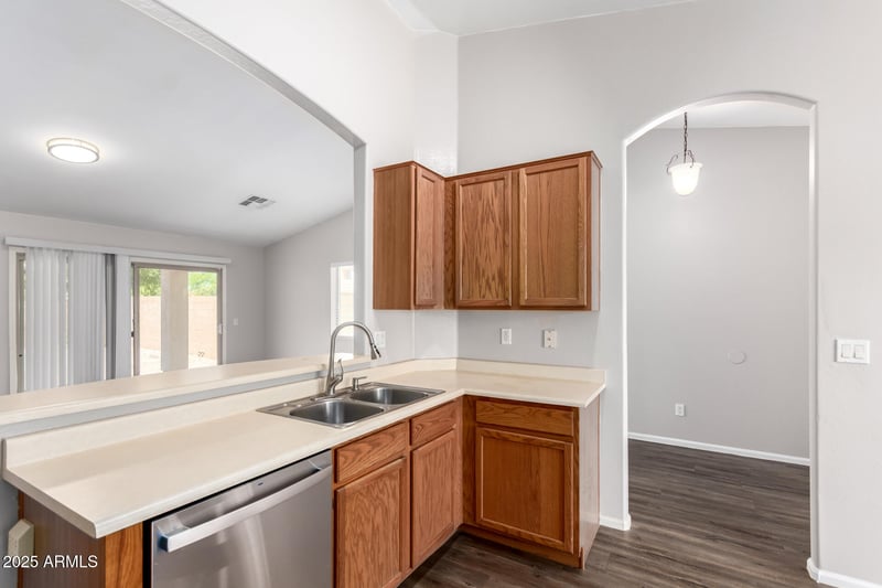 16578 Saguaro Ln, Surprise, AZ 85388