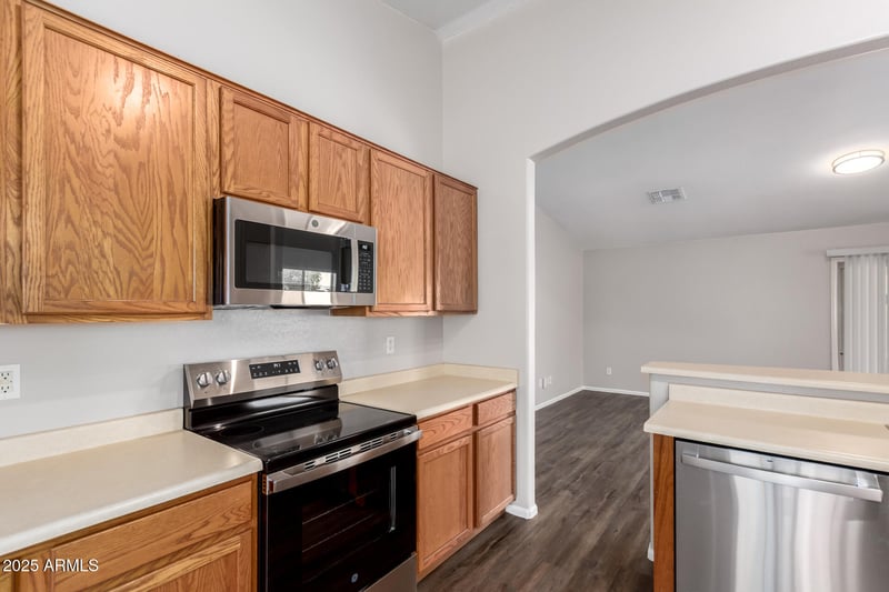 16578 Saguaro Ln, Surprise, AZ 85388