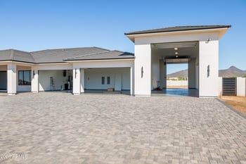 1658 E New River Rd, Phoenix, AZ 85086