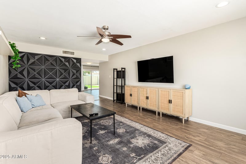 1659 Palmcroft Dr, Tempe, AZ 85282