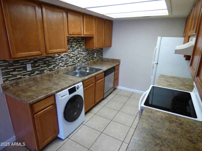 16602 25th St #129, Phoenix, AZ 85032