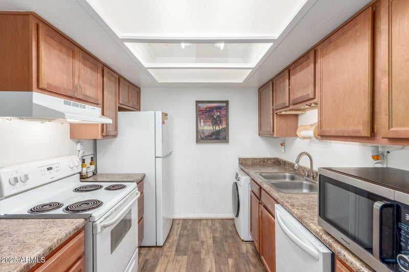 16602 25th St #204, Phoenix, AZ 85032