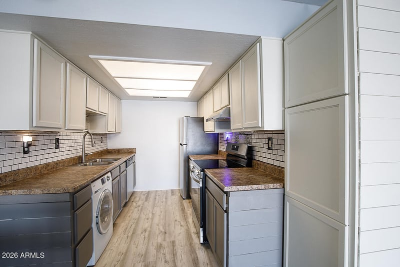 16602 N 25 St #225, Phoenix, AZ 85032