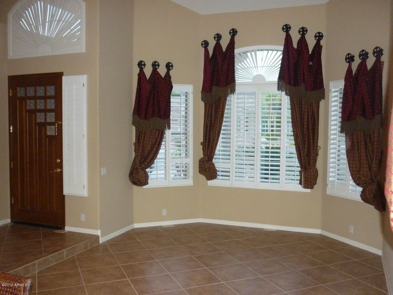 16607 S 11th Ave, Phoenix, AZ 85045