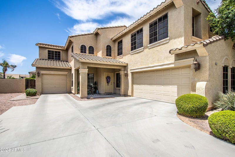 16612 151st Ln, Surprise, AZ 85374