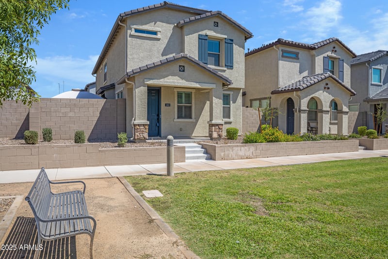 1662 83rd Way, Mesa, AZ 85209