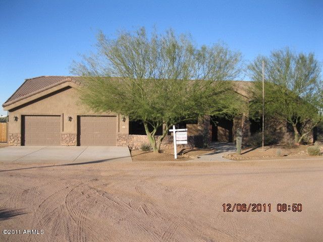 1662 S Sixshooter Rd, Apache Junction, AZ 85119