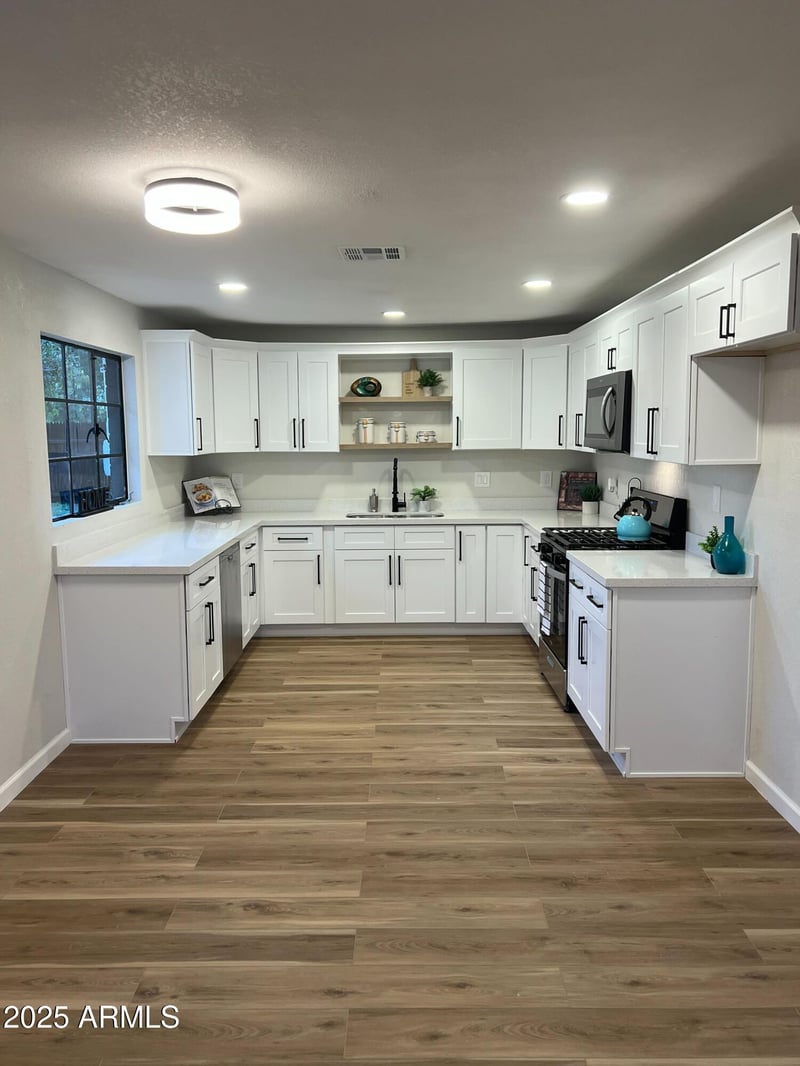 16625 17th Pl, Phoenix, AZ 85022