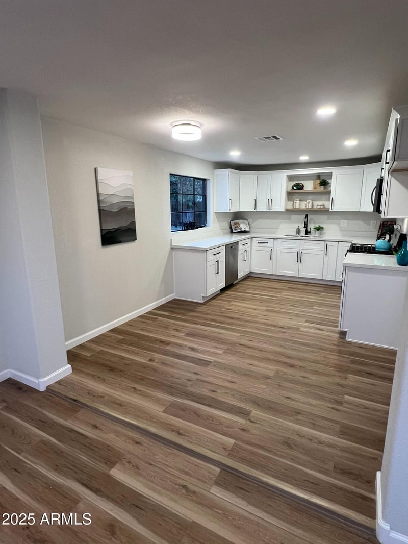 16625 17th Pl, Phoenix, AZ 85022