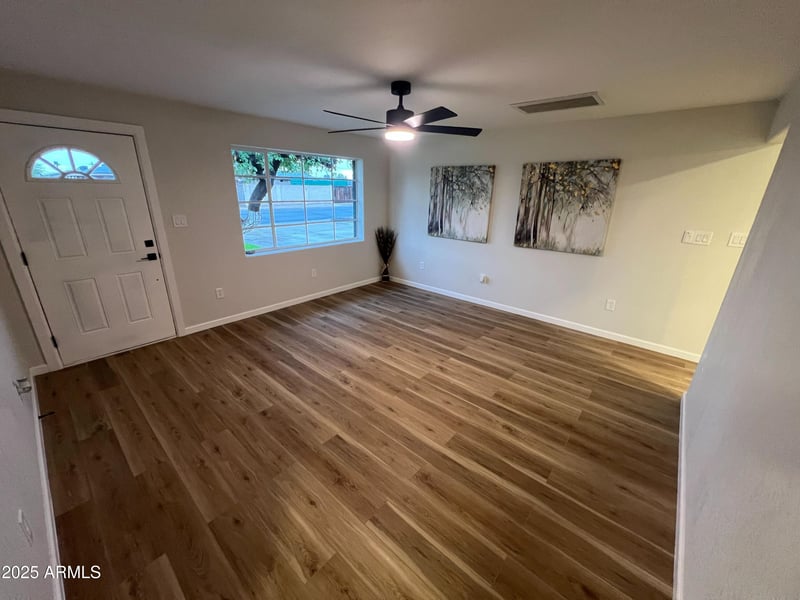 16625 17th Pl, Phoenix, AZ 85022