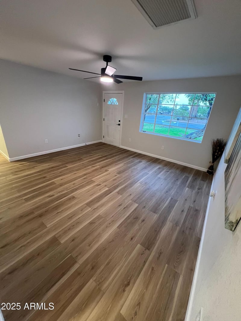 16625 17th Pl, Phoenix, AZ 85022