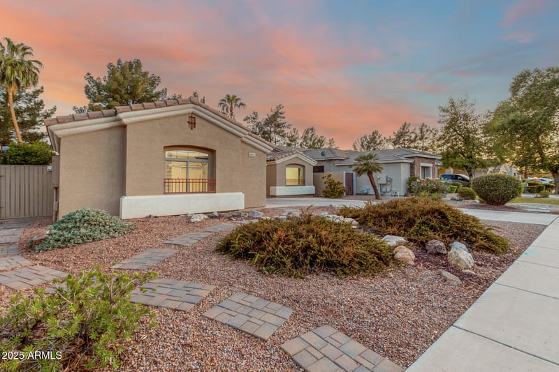 1663 Spur St, Gilbert, AZ 85296