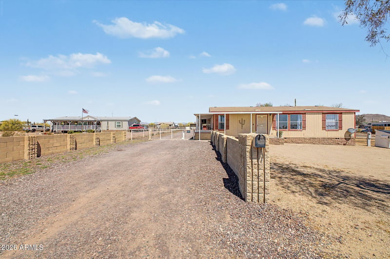 16634 Gloria Ln, Surprise, AZ 85387