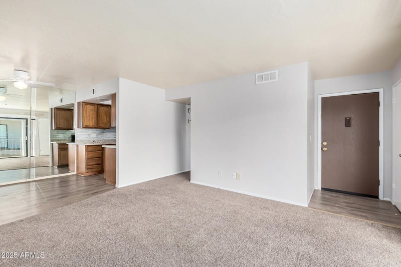 16635 Cave Creek Rd #215, Phoenix, AZ 85032