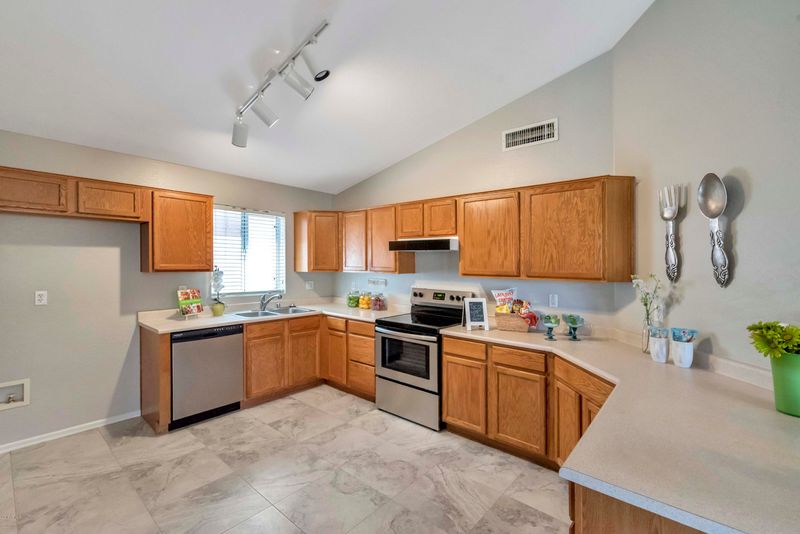 16637 N 19th Pl, Phoenix, AZ 85022