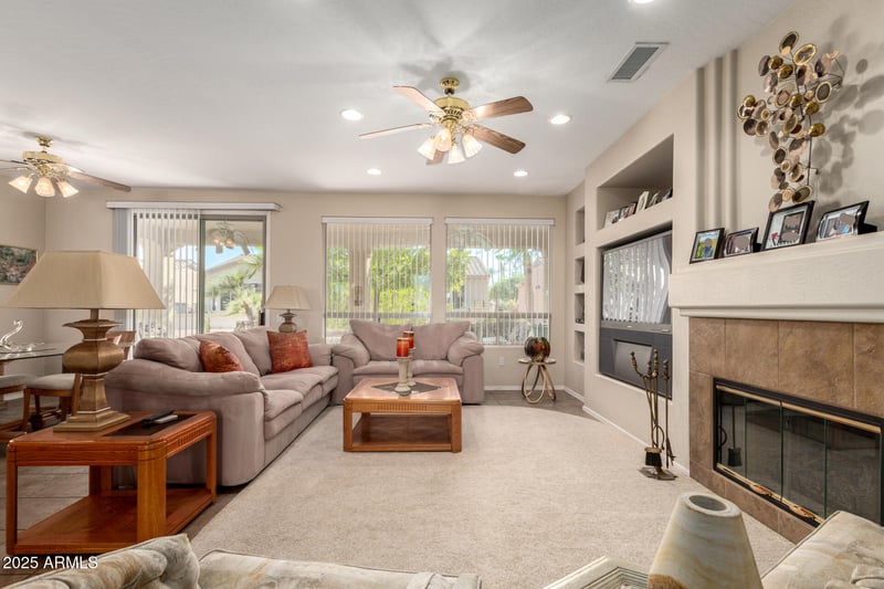 16639 Bajada Trl, Surprise, AZ 85387
