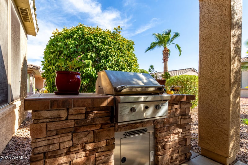 16639 Bajada Trl, Surprise, AZ 85387
