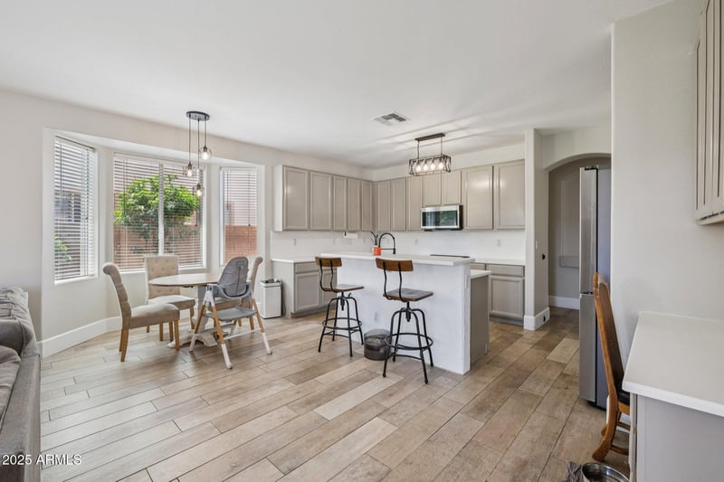 16639 Saguaro Ln, Surprise, AZ 85388