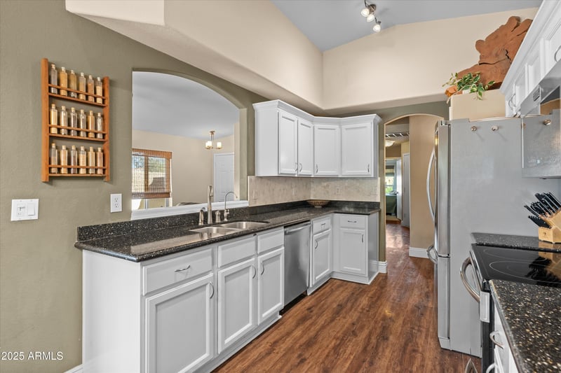16646 35th St, Phoenix, AZ 85032