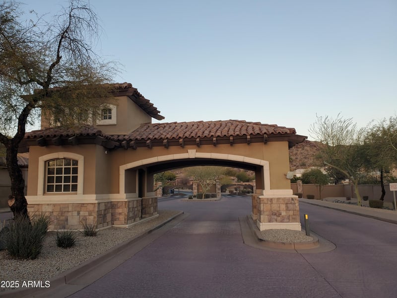 1665 Desert Willow Dr #56, Phoenix, AZ 85048