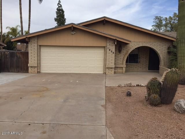 1666 E Draper Cir, Mesa, AZ 85203