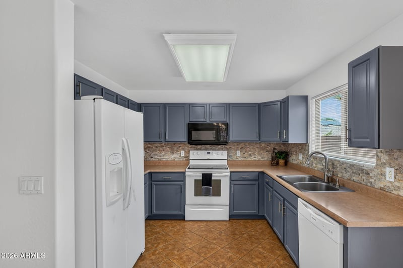 16667 Paradise Ln, Surprise, AZ 85374