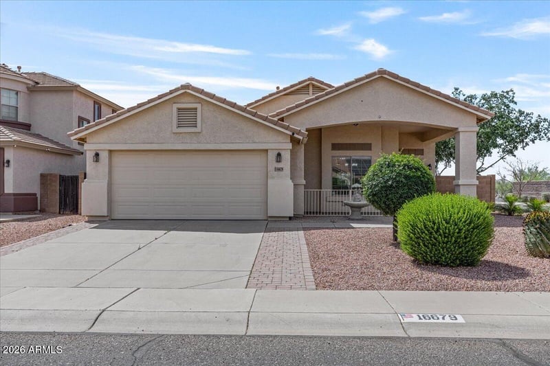 16679 W Saguaro Ln, Surprise, AZ 85388