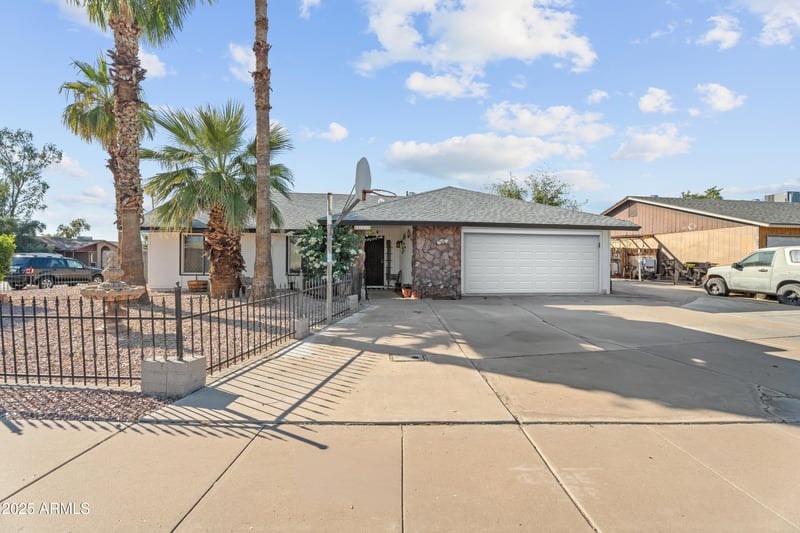 1668 Briar --, Mesa, AZ 85204